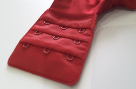Красный бюстгальтер британского бренда M&S, UK 36 F, ЕUR 80 G на косточках.
. . фото 9