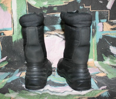 Продаю детские зимние ботинки Kamik 12 р примерно 31 р. 
Очень теплые, непромок. . фото 6