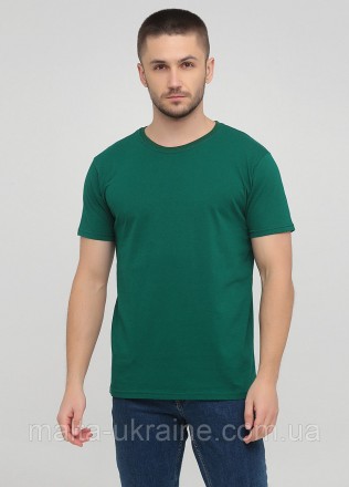 Умеренно насыщенный оттенок зеленого цвета придает футболке свежесть и живость. . . фото 2