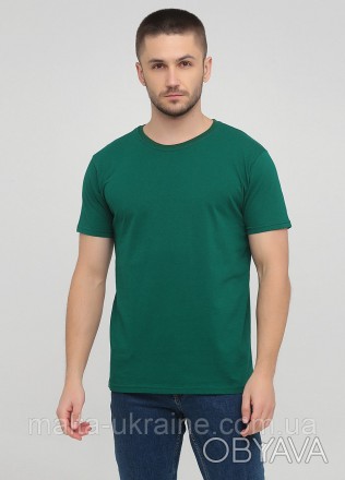 Умеренно насыщенный оттенок зеленого цвета придает футболке свежесть и живость. . . фото 1