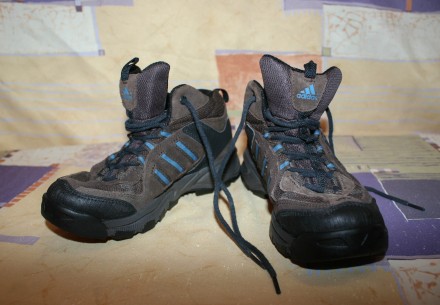 Кроссовки детские Adidas Rhyolite стелька 21,5 см. Берегово. фото 1 Кроссовки детские Adidas Rhyolite стелька 21,5 см. Берегово. фото 1