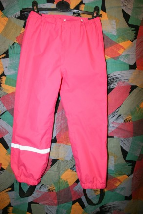 Влагостойкие штаны для девочки H&M Sport 116 р
Продам влагостойкие штанишки для. . фото 2