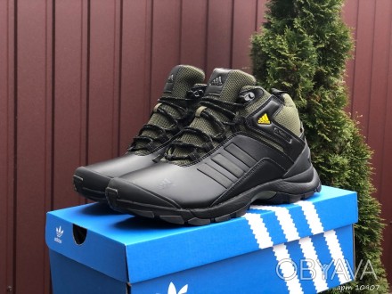 Кроссовки мужские зимние черные с зелёным Adidas Climaproof