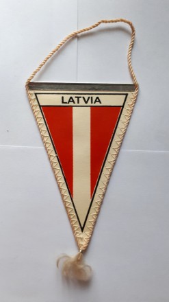 Вымпел Латвии. Latvia (Латвия) 115 х 80 мм.. Харьков. фото 1 Вымпел Латвии. Latvia (Латвия) 115 х 80 мм.. Харьков. фото 1
