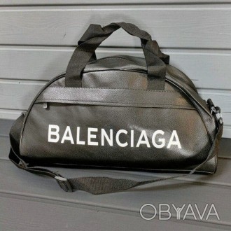 Стильная и удобная фитнес-сумка Balenciaga. Отличный вариант для похода в спортз. . фото 1