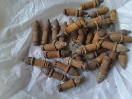 Продам резцы с победитовыми наконечниками для гусеницы ратрака Kandahar.
В нали. . фото 2