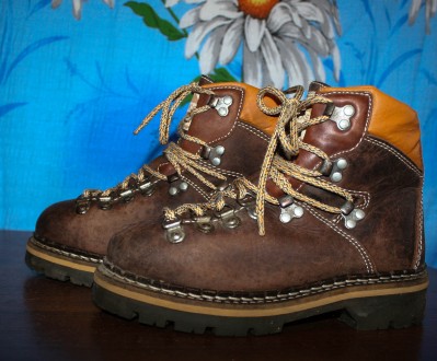 Детские ROCKERS 36 р
Продам утепленные зимние весенние детские кожаные ботинки
. . фото 5