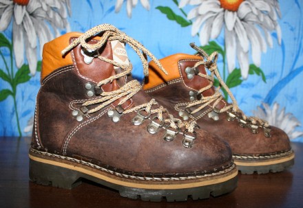 Детские ROCKERS 36 р
Продам утепленные зимние весенние детские кожаные ботинки
. . фото 2