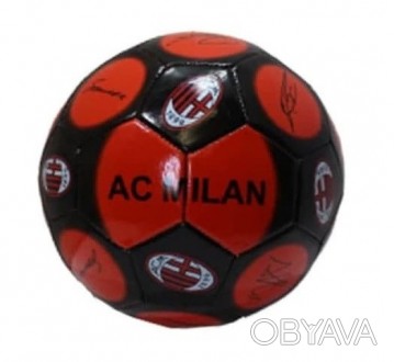 Футбольный мяч украшен графикой АC Milan, которая выражает признательность за зн. . фото 1