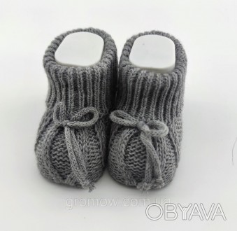 
Пинетки обувь для новорожденного. Сделаны из вязки, украшены бантиком. Возраст . . фото 1