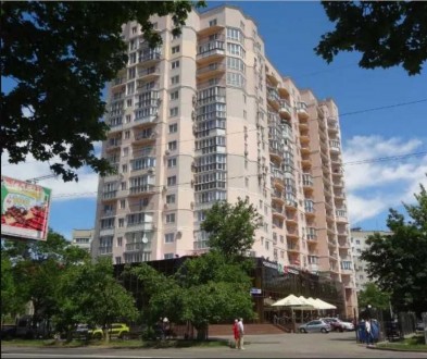 Однокімнатна квартира по вулиці Малиновського. 
 
Квартира загальною площею 52 м. . фото 6