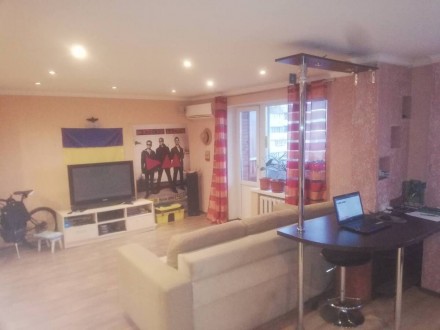 Продажа 3к.кв.70кв.м., Святошинский район. Киев. фото 1 Продажа 3к.кв.70кв.м., Святошинский район. Киев. фото 1