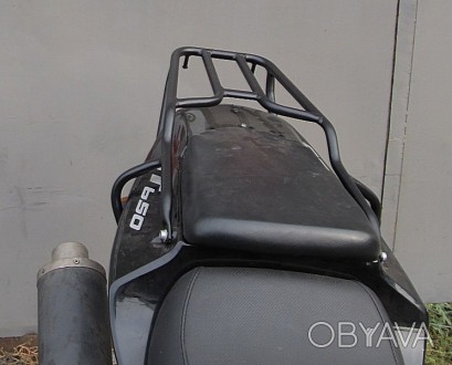 Задний багажник для Hyosung Comet 250 GT 250.
Толщина трубы 1,5 мм.
Порошковая п. . фото 1