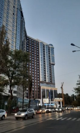 «PODIL PLAZA RESIDENCE» 
 
Продам квартиру на 23 этаже с шикарным панорамным вид. . фото 3