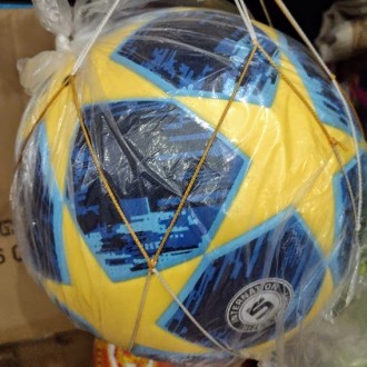Мяч футбольный.
Качественные мячи футбольные от 300-1700 грн.
Размер 5 и 4
Зв. . фото 7