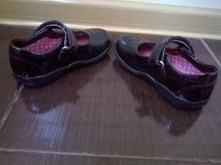 Красивые, качественные туфельки Clarks из натуральной кожи.   
Размер 7 1/2 Н.
. . фото 4