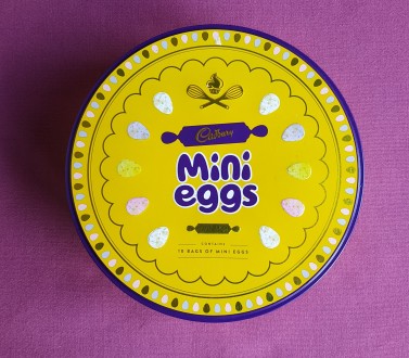 Коробка от конфет Mini eggs.
Металл, жесть.
Размер коробки: высота 7 см; диаме. . фото 2