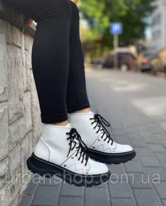 Черевики ALEXANDER MCQUEEN ANKLE BOOTS WHITE
Розмір: 35-40. . фото 9