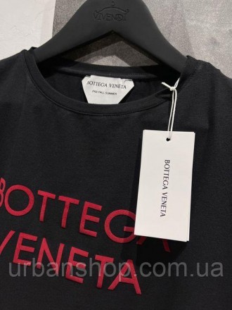 
В наявності Жіноча футболка в стилі Bottega Veneta Боттега Венета
Відмінної яко. . фото 5