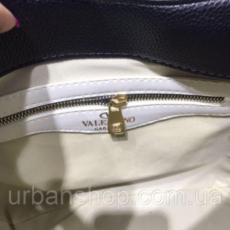 
В наявності!
Стильна сумочка в стилі Valentino Валентино для наймодніших!
Відмі. . фото 5
