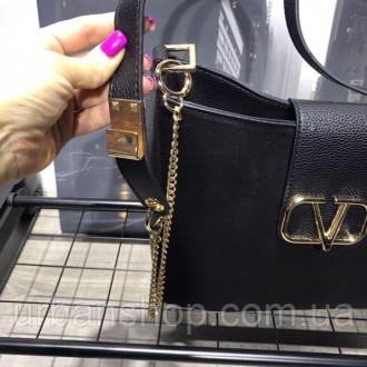 
В наявності!
Стильна сумочка в стилі Valentino Валентино для наймодніших!
Відмі. . фото 7