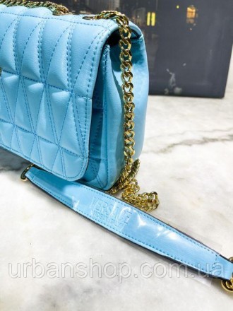 
В наявності Жіноча сумка Клатч в стилі Versace Версаче
Відмінної якості
Колір б. . фото 3
