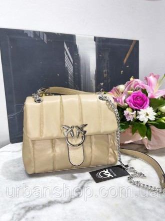 
В наявності Жіноча сумка Клатч в стилі Pinko Пінко
Відмінної якості
Колір: беже. . фото 2