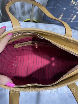 
Жіноча сумка Шопер у стилі Louis Vuitton Луї Віттон
Відмінної якості
Колір відп. . фото 6