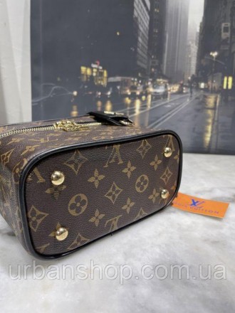 
В наявності Жіноча сумка Клатч в стилі Louis Vuitton Луї Віттон
Відмінної якост. . фото 8