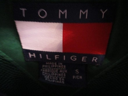 анорак свитшот Tommy Hilfiger, размер S, плечи 52 см, подмышкит 62 см, рукав 62 . . фото 5