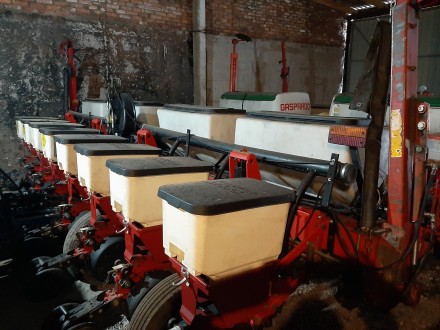 Сеялки точного высева CHALLENGER Precision Planting. Сумы. фото 1 Сеялки точного высева CHALLENGER Precision Planting. Сумы. фото 1