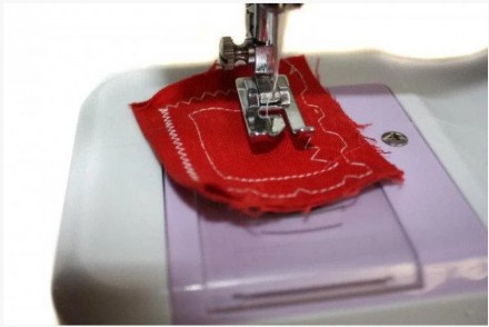  
Швейная машина Mini multi-purpose sewing machine LSS - 505
это многофункционал. . фото 6