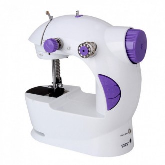 
Швейная мини машинка 4 в 1 Mini Sewing Machine белая
Мини швейная машина 4 в 1 . . фото 2