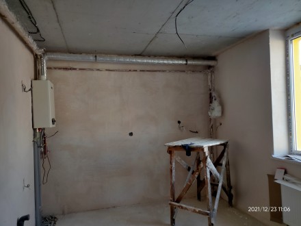 Продажа в заселенном доме с разводкой отопления и радиаторами, разводкой электри. Буча. фото 12