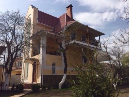 Посуточно дом на Русановских садах с баней. Киев. фото 1 Посуточно дом на Русановских садах с баней. Киев. фото 1