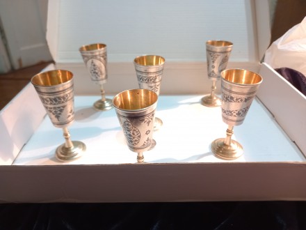 Продам комплект серебряных рюмочек с позолотой внутри «Кубачинское серебро». Диа. . фото 8