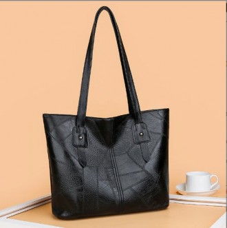 Предлагаем Вашему вниманию удобные и практичные сумки!
Цвет: черный
Размер: 33*2. . фото 5