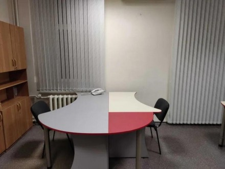 В оренду тихий офіс з меблями: 2 кімнати (34 кв.м і 21 кв.м.) + балкон. 
Зручне . . фото 8