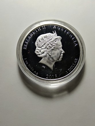 Колекційна посрібнена монета Єлизавета, 1 долар, тигр і дракон 2018 року. Монета. . фото 3