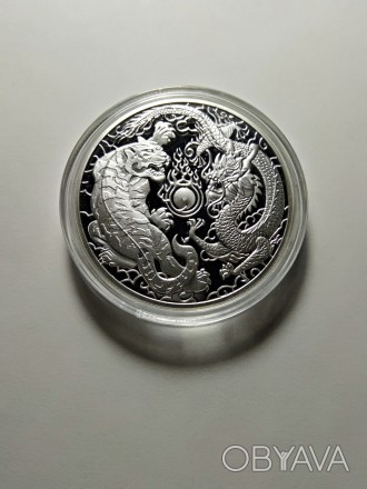 Колекційна посрібнена монета Єлизавета, 1 долар, тигр і дракон 2018 року. Монета. . фото 1