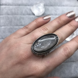 Предлагаем Вам купить кольцо с натуральным камнем обсидиан в серебре.
Размер 17,. . фото 2