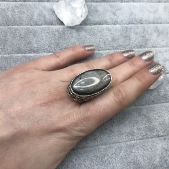 Предлагаем Вам купить кольцо с натуральным камнем обсидиан в серебре.
Размер 17,. . фото 4