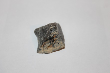 Предлагаем Вам купить красивый камень амулет- дымчатый кварц.
 натуральный камен. . фото 4
