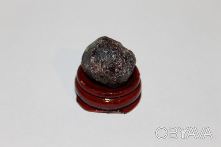 Предлагаем Вам купить красивый камень амулет - гранат.
натуральный гранат.
Разме. . фото 1