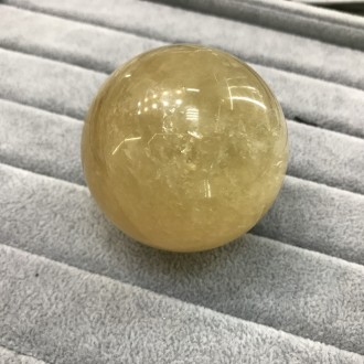 Предлагаем Вам купить красивый шар (сфера) из натурального кальцита.
вес 291 гра. . фото 11