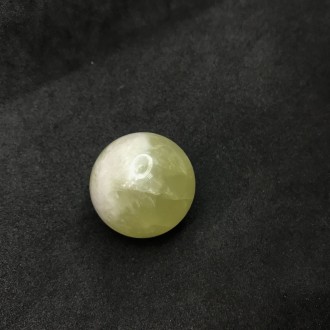 Предлагаем Вам купить красивый шар (сфера) из натурального цитрина.
вес 42.08 гр. . фото 6