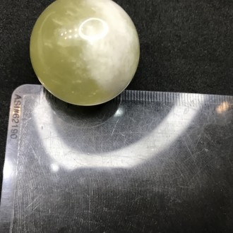 Предлагаем Вам купить красивый шар (сфера) из натурального цитрина.
вес 42.08 гр. . фото 9