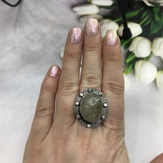 Предлагаем Вам купить великолепное кольцо с натуральным камнем кварц- волосатик . . фото 2