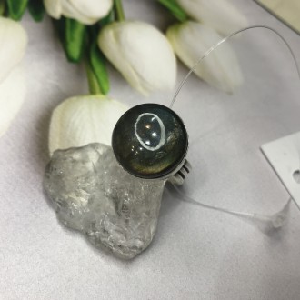 Предлагаем Вам купить элегантное кольцо с камнем лабрадор в серебре.
Размер 18,8. . фото 3