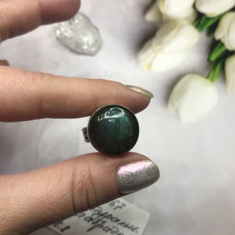 Предлагаем Вам купить элегантное кольцо с камнем лабрадор в серебре.
Размер 18,8. . фото 9